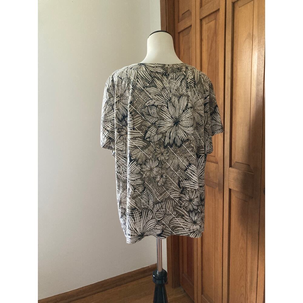 Ruby Rd. Floral Stretch Pullover Top, Size 3X - Picture 3 of 5